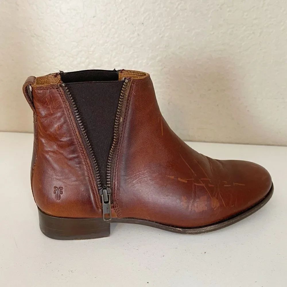 Frye Carly Chelsea Western distressed Bootie in brown with exposed zipper 8 - Picture 10 of 13